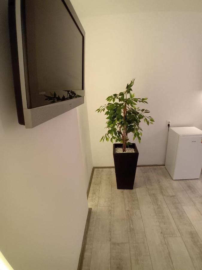 Apartman Centar Sd Semêndria Exterior foto